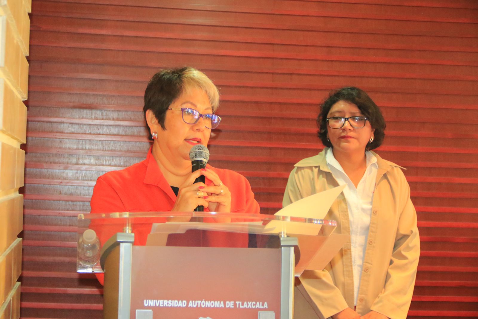 Vigoriza la UATx educación en derechos humanos